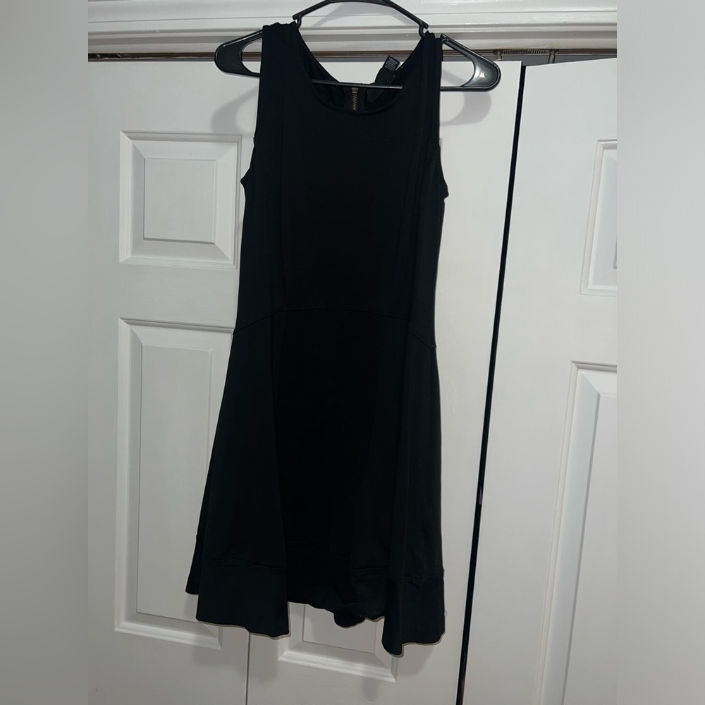 Sleeveless Black Dress